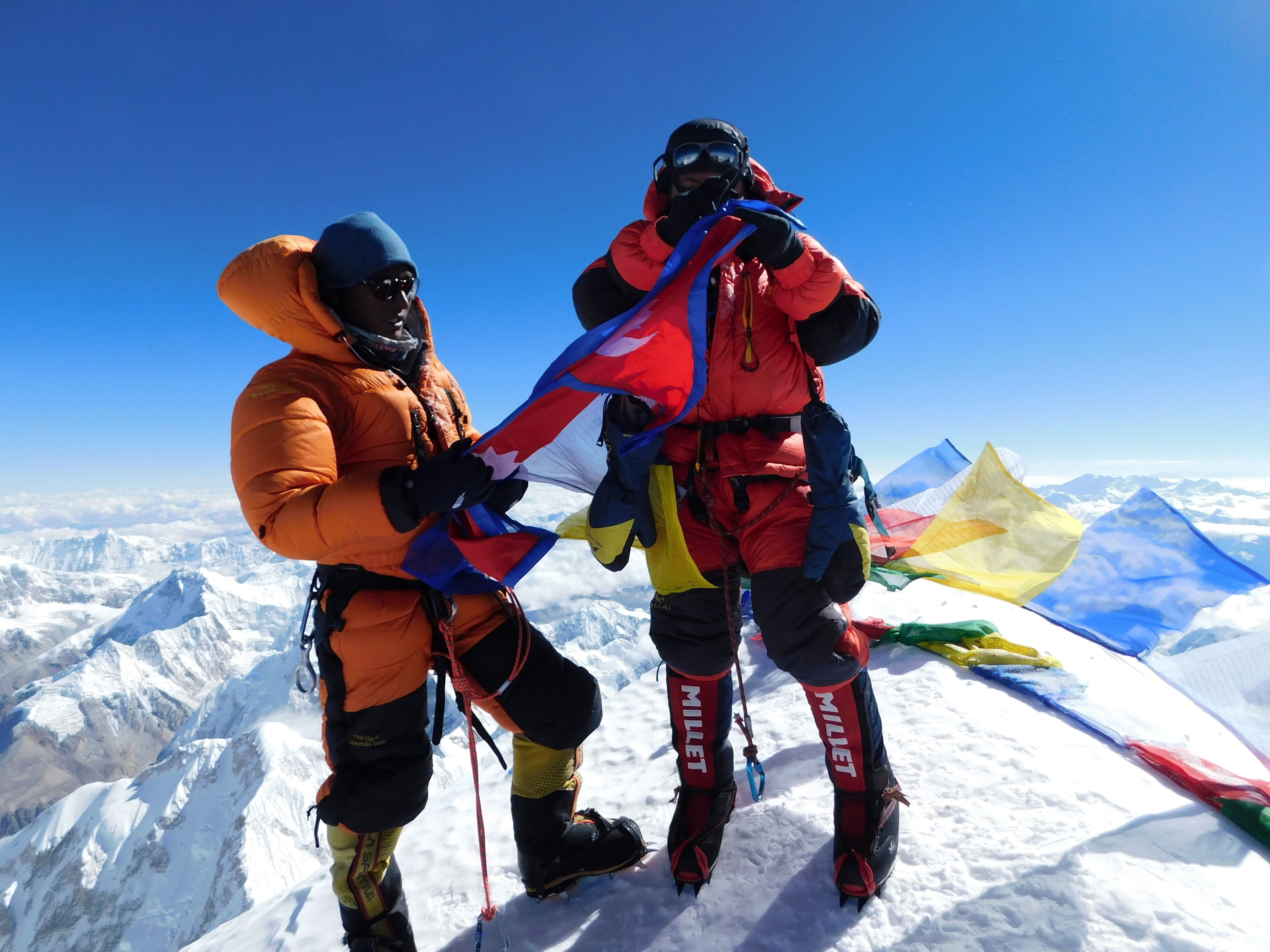 Adventure Peak Everest Expedition 2009 team has been successful to scale Mt. Everest