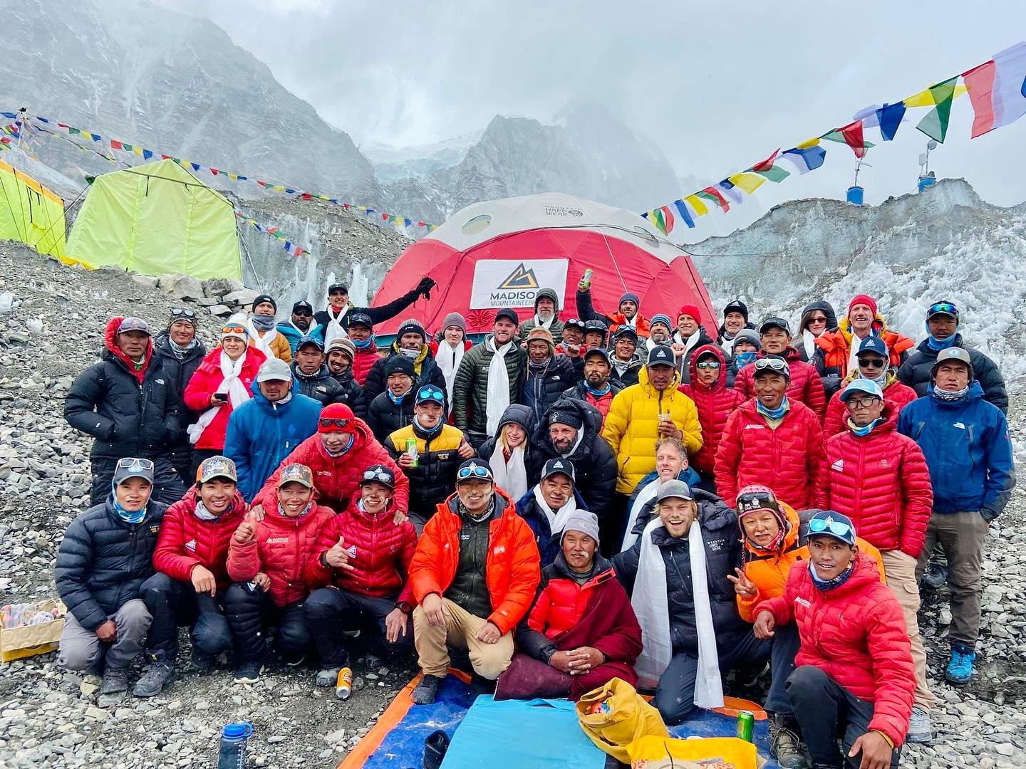 Everest base camp with Gokyo and Chola