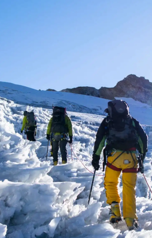 Yala Peak and Naya Kanga